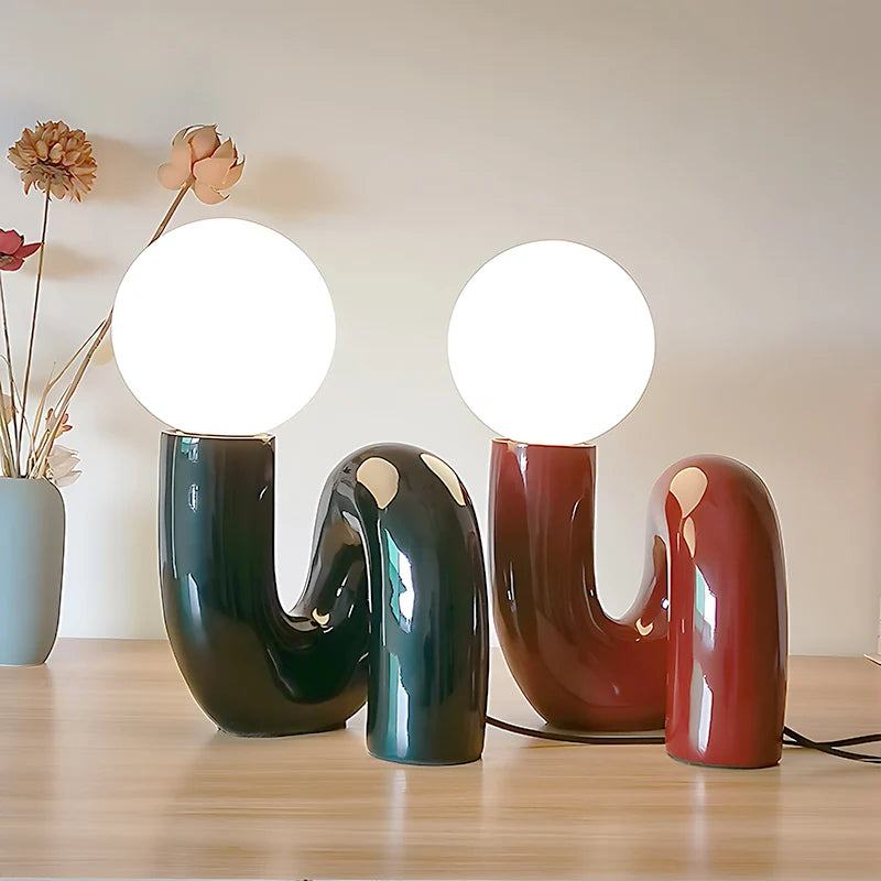 Nordic Bedroom Desk Lamp Postmodern Resin Shaped Mushroom Bed Headlight Artistic Creativity Desktop Glass Designer Lamp