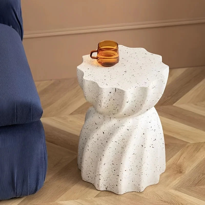 Chic Nordic-Inspired round Side Table - Contemporary Cream Accent, Perfect for Living Room, Bedroom & Office
