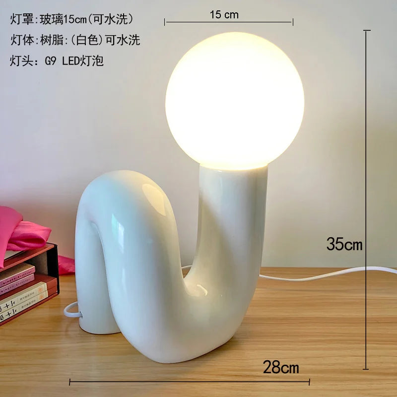 Nordic Bedroom Desk Lamp Postmodern Resin Shaped Mushroom Bed Headlight Artistic Creativity Desktop Glass Designer Lamp