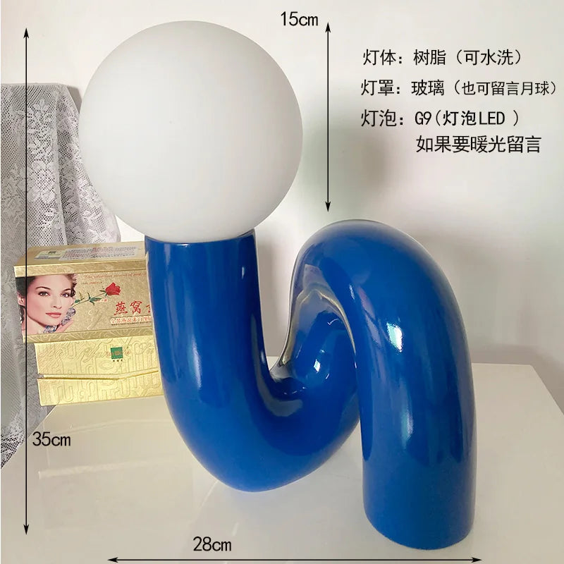 Nordic Bedroom Desk Lamp Postmodern Resin Shaped Mushroom Bed Headlight Artistic Creativity Desktop Glass Designer Lamp