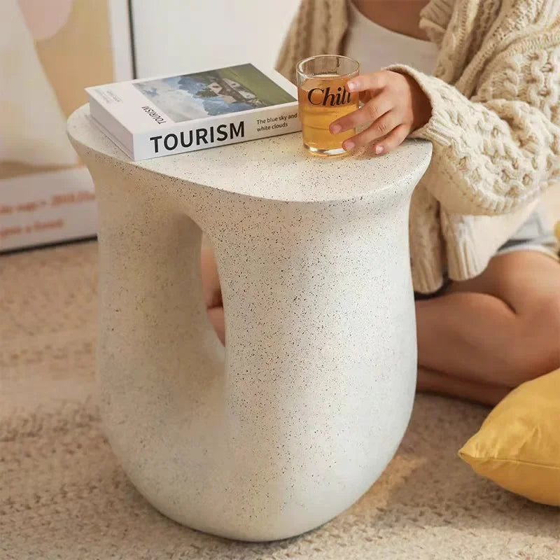 Creative U-Shaped Geometric End Table - Lightweight, Artistic Coffee Table & Nightstand, Stand-Out Bedroom Decor Accent Piece